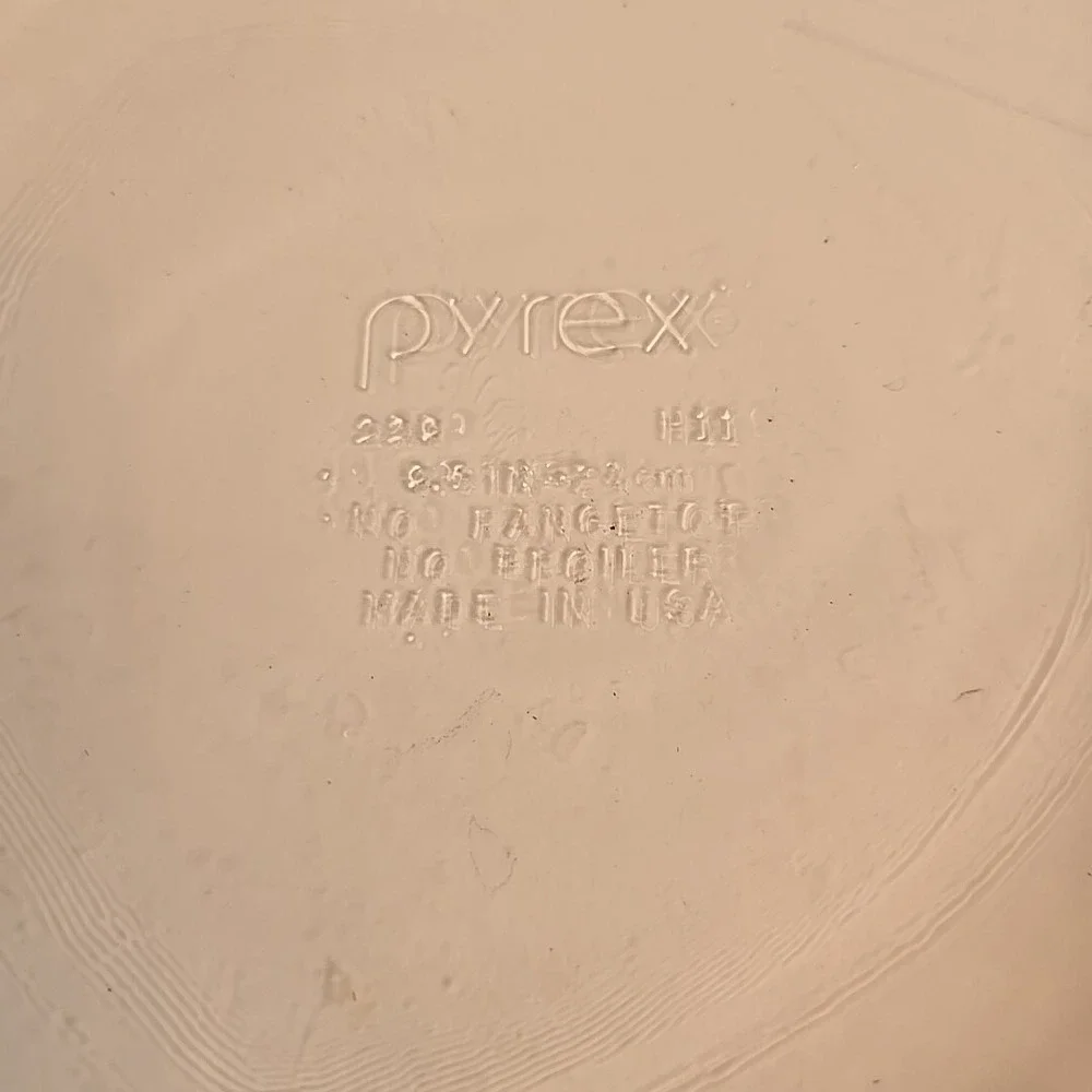 Handled Fluted Pyrex‎ Glass Pie Plate #229 9.5